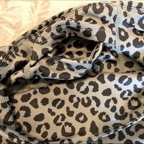 ALLFENIX CHARCOAL JAGGER 7/8 LEGGING - size small - Picture 8 of 9